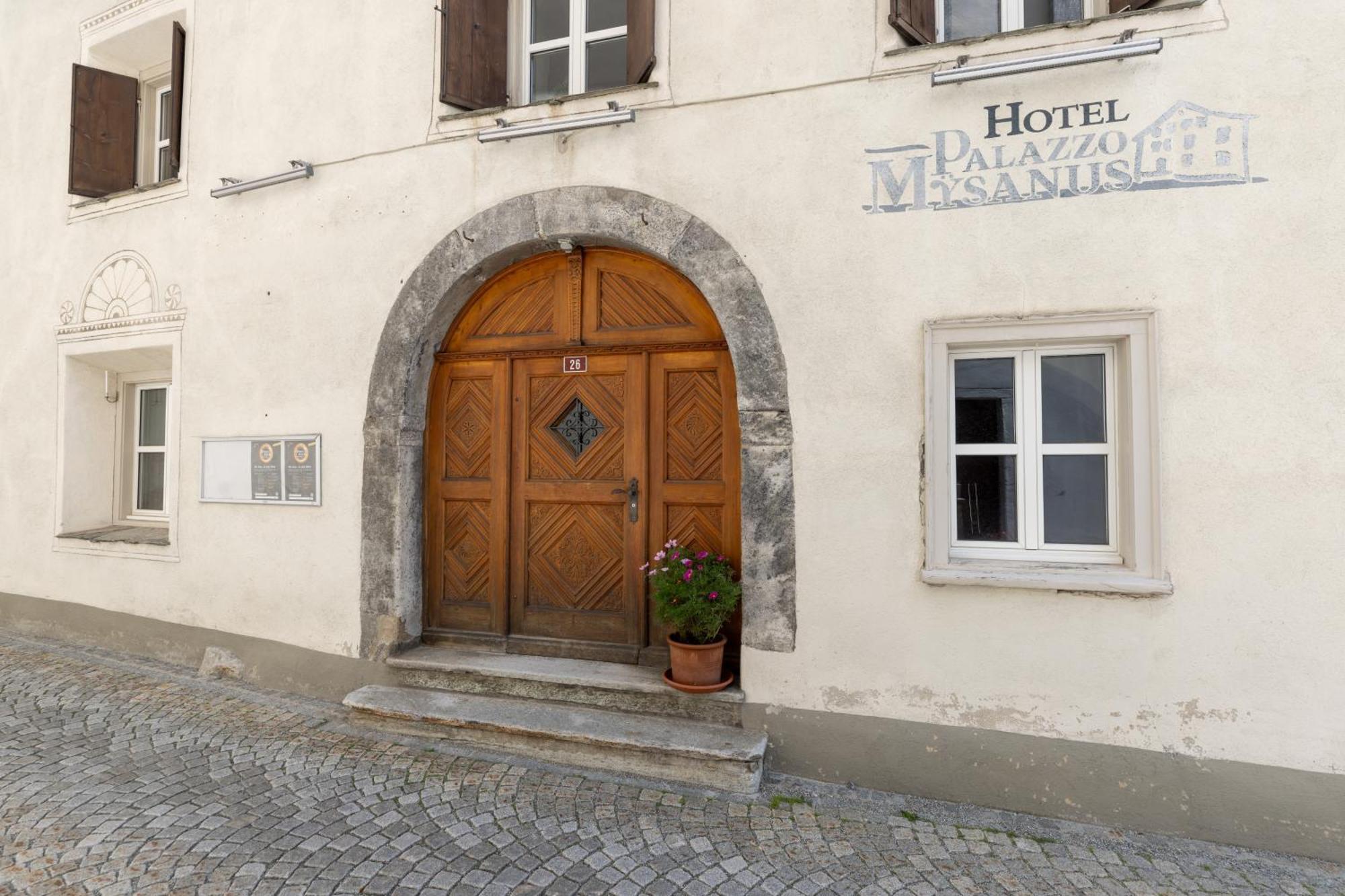 Palazzo Mysanus Samedan Hotel Exterior photo